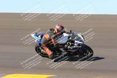 media/Oct-09-2022-SoCal Trackdays (Sun) [[95640aeeb6]]/Bowl (1015am)/